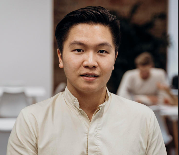 นายวรรณพงษ์ ศรีวัฒนา